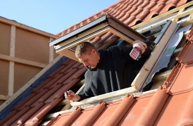 Pose de fenêtres de toit Velux à Erquinvillers